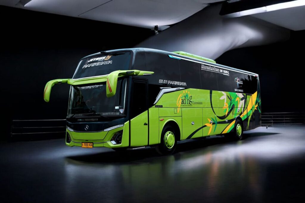 bus wisata jakarta